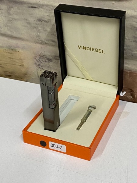 Vindiesel Marka Düz Füme Renk Gazlı İnce Model  Kişiye Özel Çakmak 