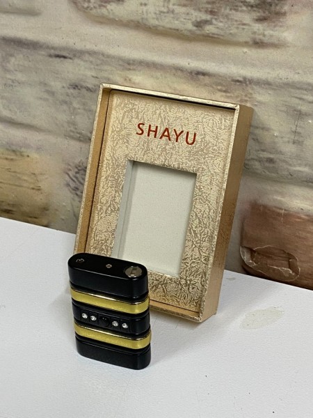 Shayu Marka Siyah Sarı Renk Çizgili Taşlı Gazlı Kişiye Özel Çakmak