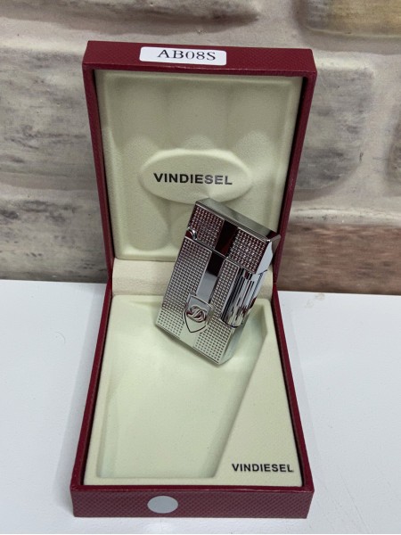 Vindiesel Marka Gri Renk D Logolu Model İsme Özel Çakmak