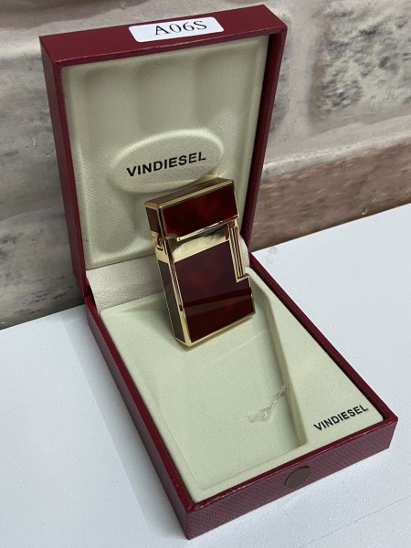 Vindiesel Marka Kahverengi Desenli Model İsme Özel Çakmak